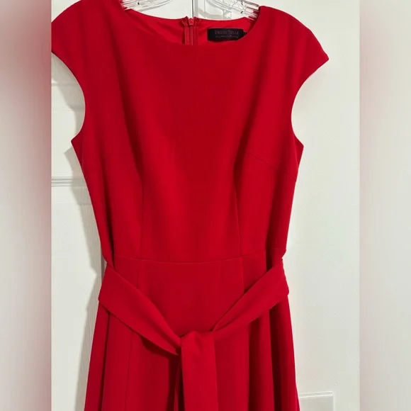 Red dress - Picture 5 of 5